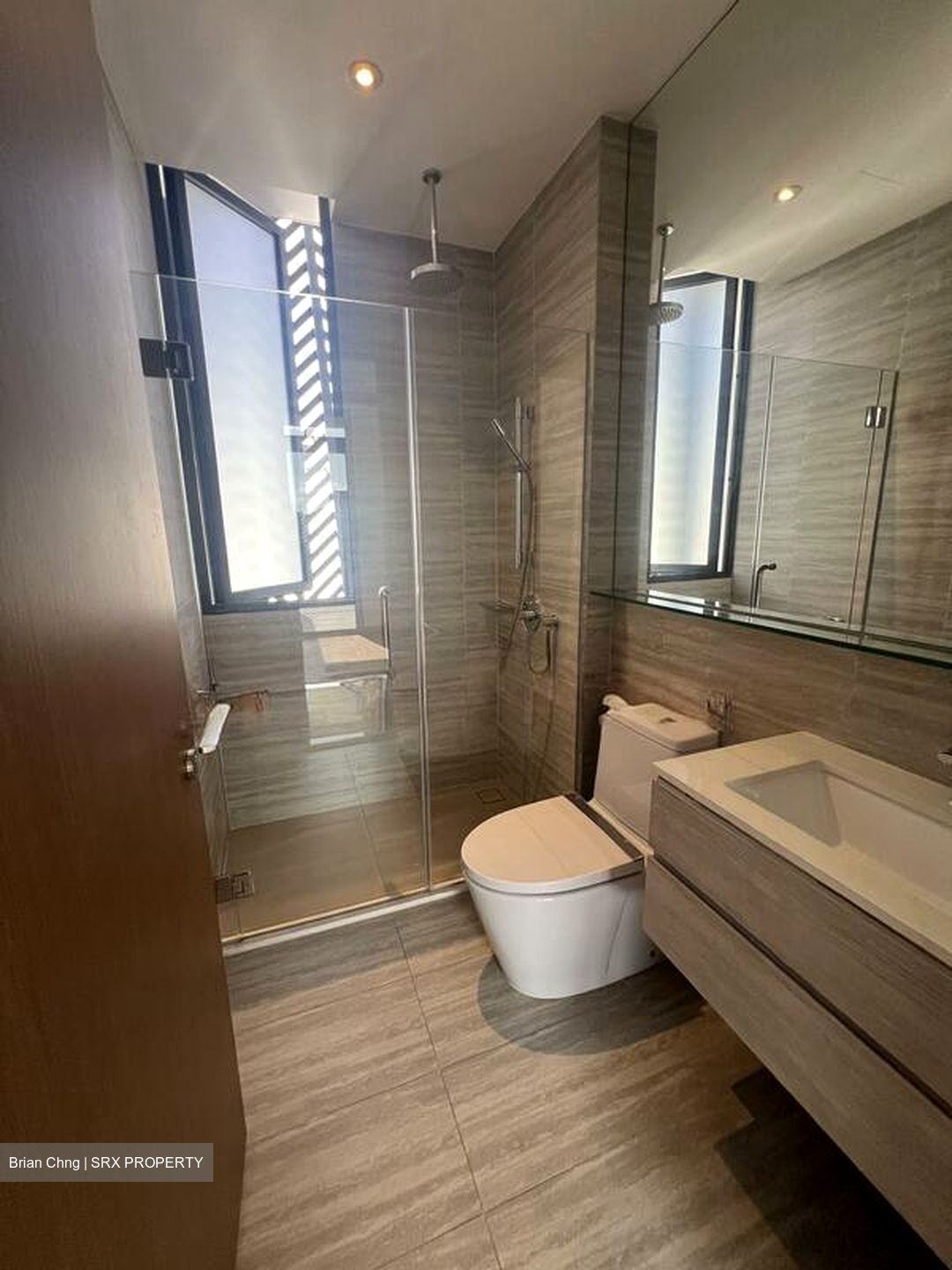 Sunrise Avenue (D28), Terrace #498538541